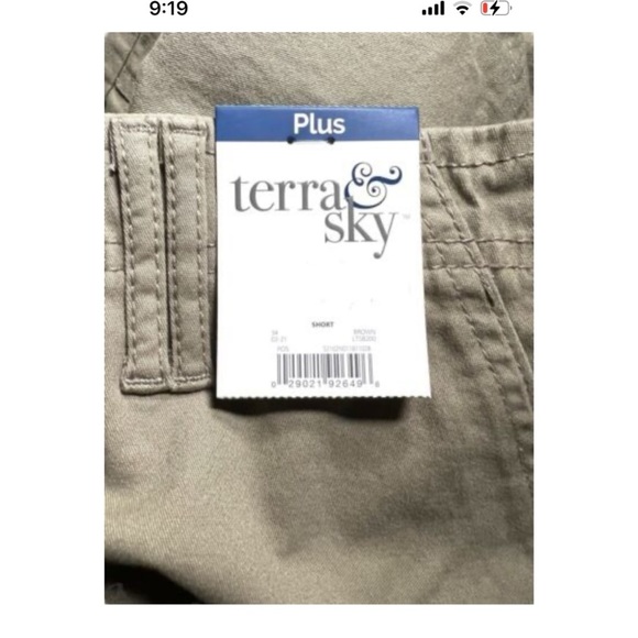 Terra Sky Tan Cuffed Button‎ Fly Utility Shorts 4 inch inseam
Plus Size 26W - Picture 7 of 7